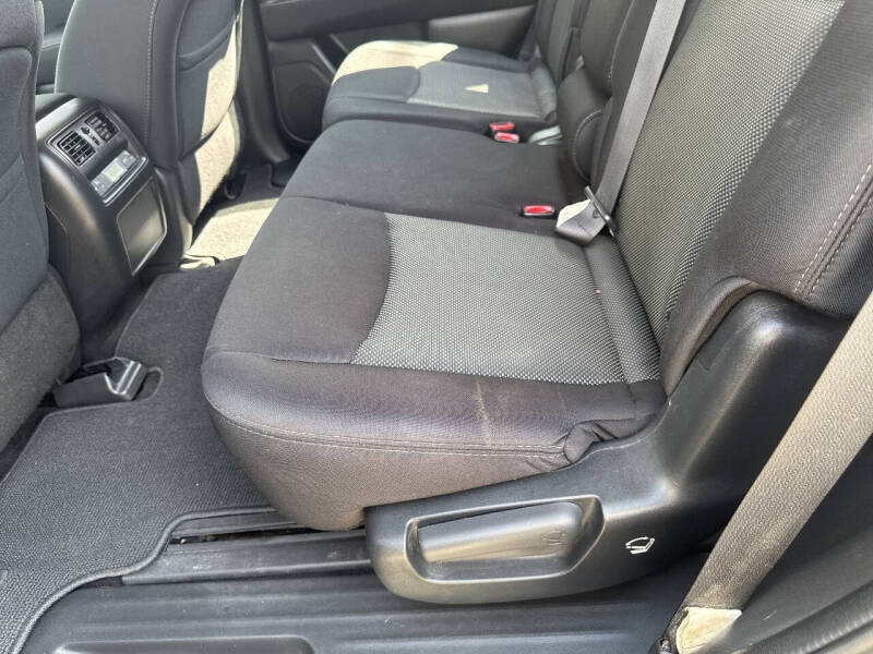2017 Nissan Pathfinder SV