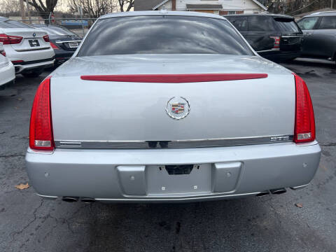 2011 Cadillac DTS Platinum Collection