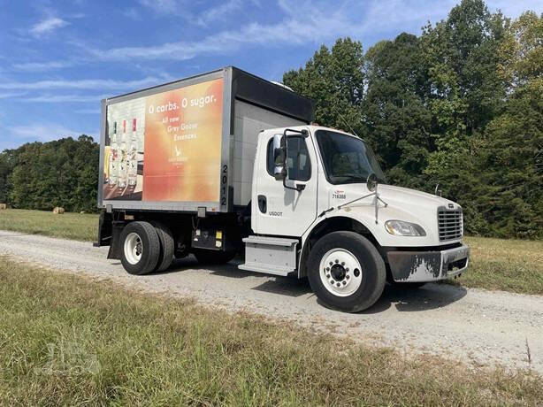 2019 Freightliner M2 106