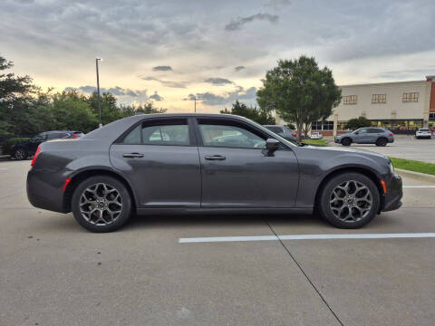 2018 Chrysler 300 S