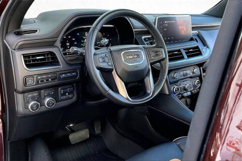 2023 GMC Yukon XL AT4