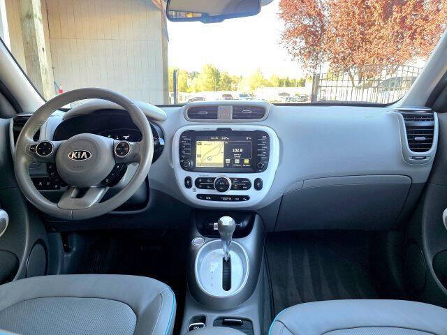 2015 Kia Soul EV +