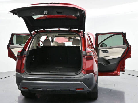 2022 Nissan Rogue SL