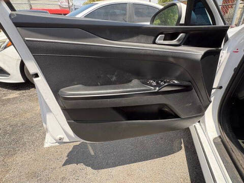 2022 Kia K5