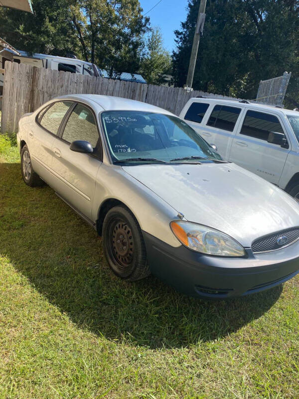 2006 Ford Taurus SE photo 2