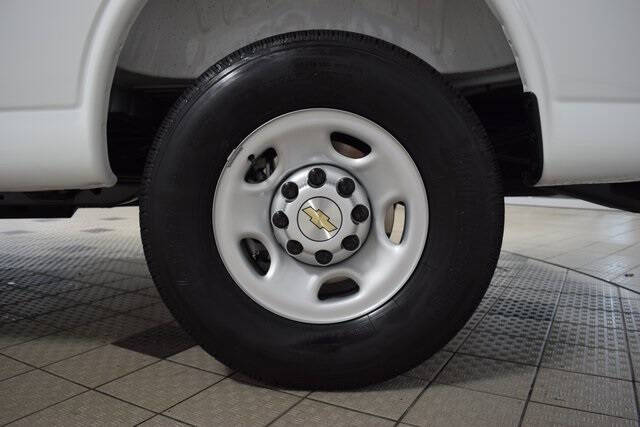 2025 Chevrolet Express 2500