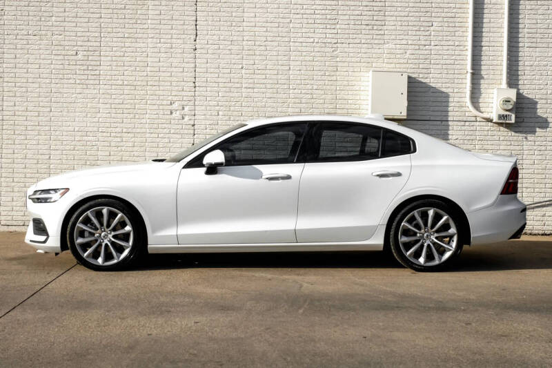 2020 Volvo S60 T5 Momentum