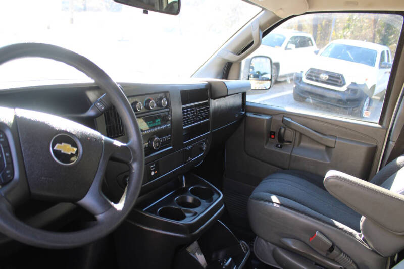 2019 Chevrolet Express 2500