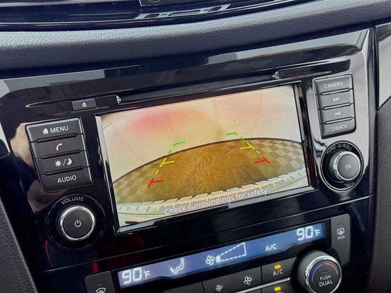 2022 Nissan Rogue Sport SV