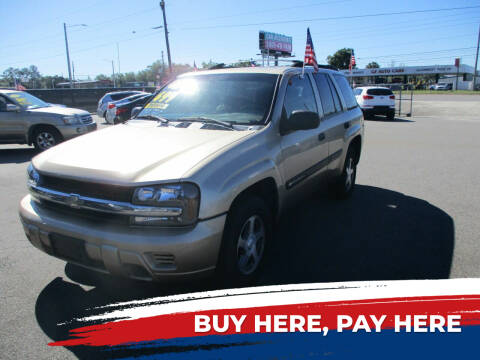 2004 Chevrolet TrailBlazer for sale at AUTO BROKERS OF ORLANDO in Orlando FL