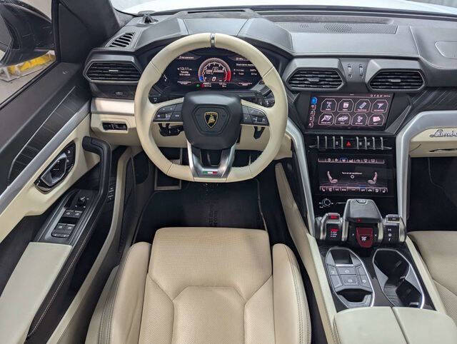 2019 Lamborghini Urus