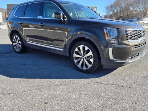 2020 Kia Telluride for sale at In & Out Used Auto Sales in Bluefield WV