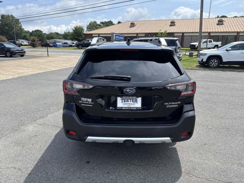 2023 Subaru Outback Touring