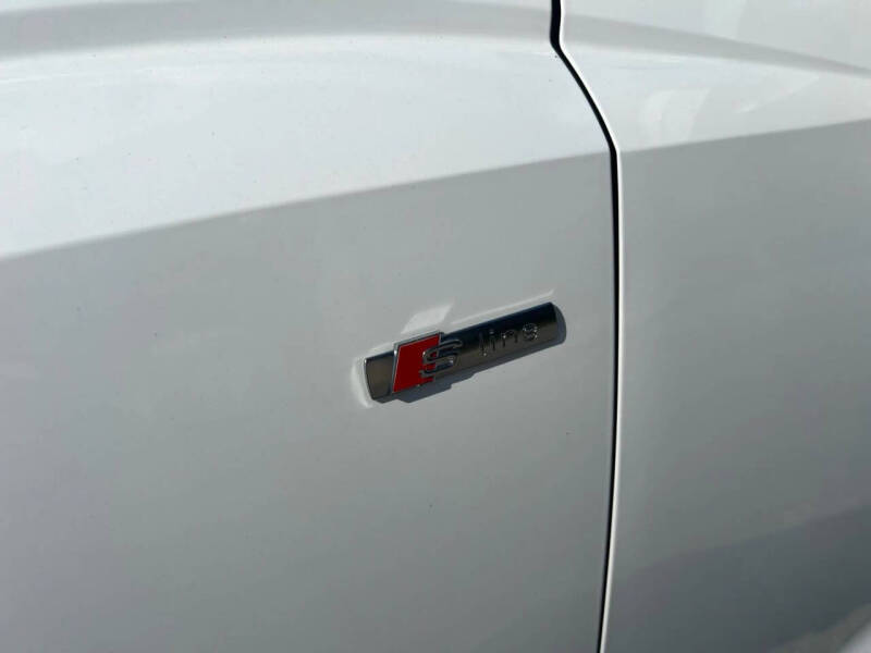 2020 Audi Q3 quattro S line Premium 45 TFSI