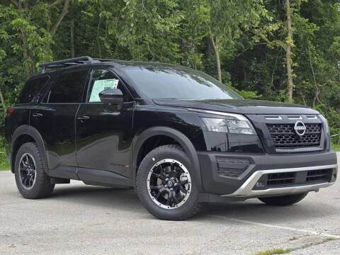 2025 Nissan Pathfinder for sale at Auto Center of Columbus in Columbus OH