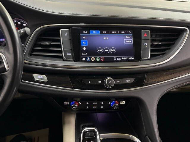 2020 Buick Enclave Essence
