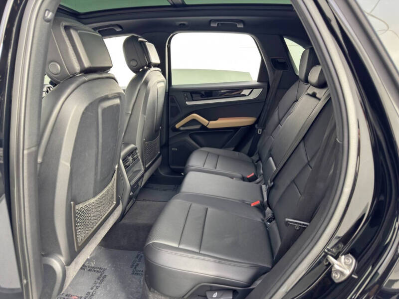 2024 Porsche Cayenne