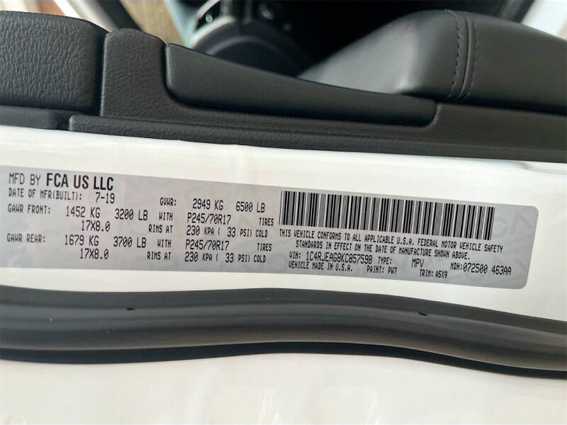 2019 Jeep Grand Cherokee Laredo E