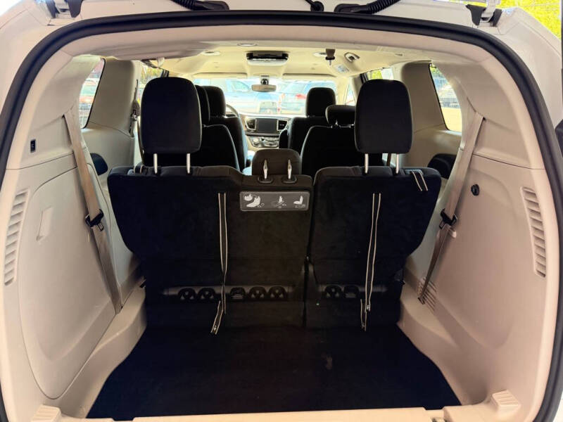 2018 Chrysler Pacifica Touring Plus