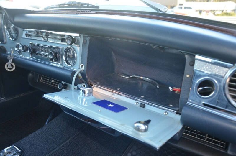 1969 Mercedes-Benz 280-Class