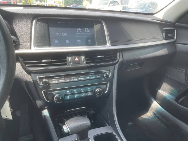 2020 Kia Optima LX