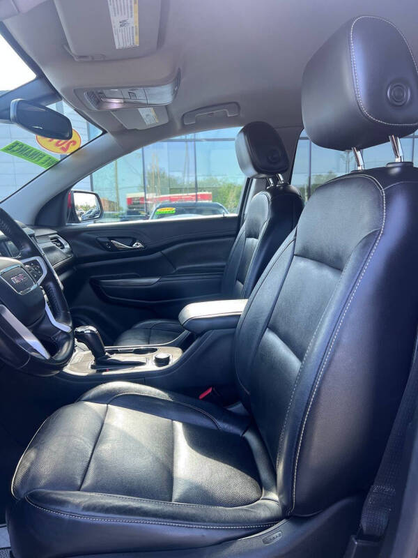 2019 GMC Acadia SLT-1