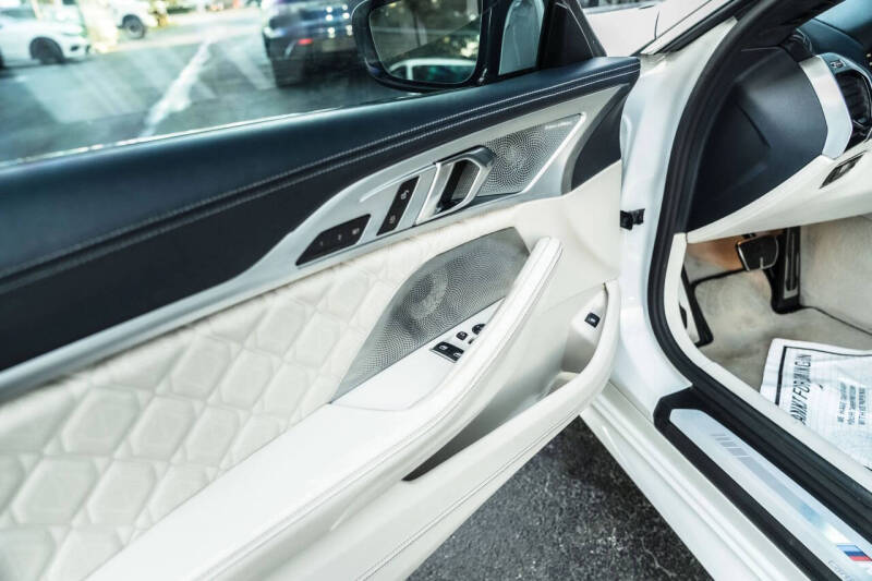 2020 BMW M8