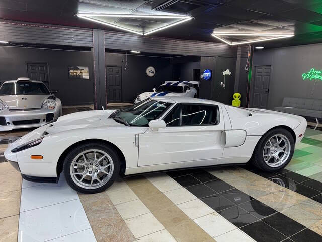 2005 Ford GT