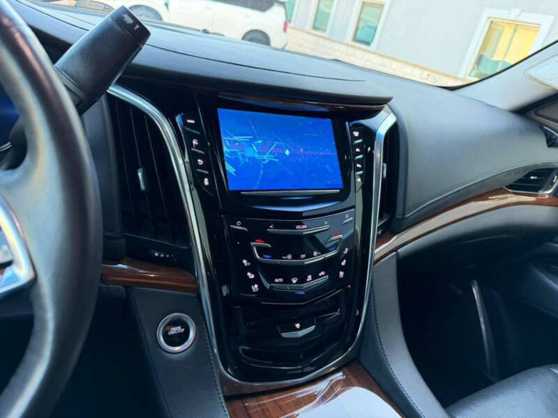 2017 Cadillac Escalade Premium Luxury