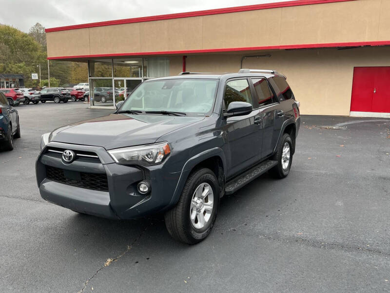 2024 Toyota 4Runner SR5's photo
