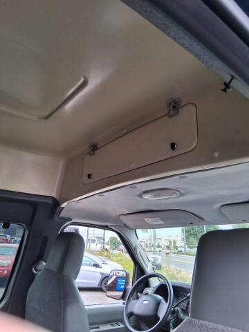 2009 Ford E-Series E-250