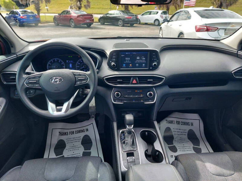 2019 Hyundai Santa Fe SE photo 11