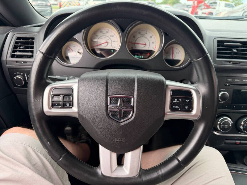 2012 Dodge Challenger SXT