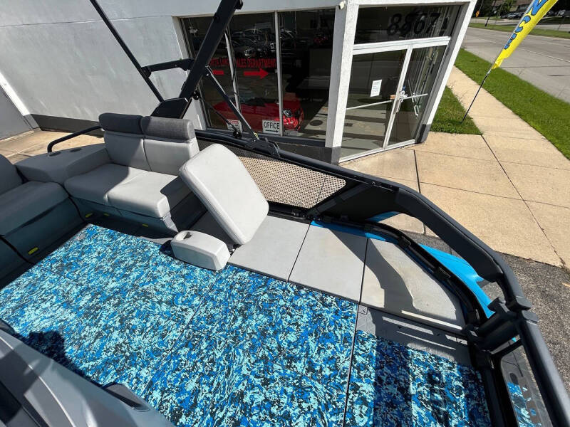 2023 See Doo Switch 170HP