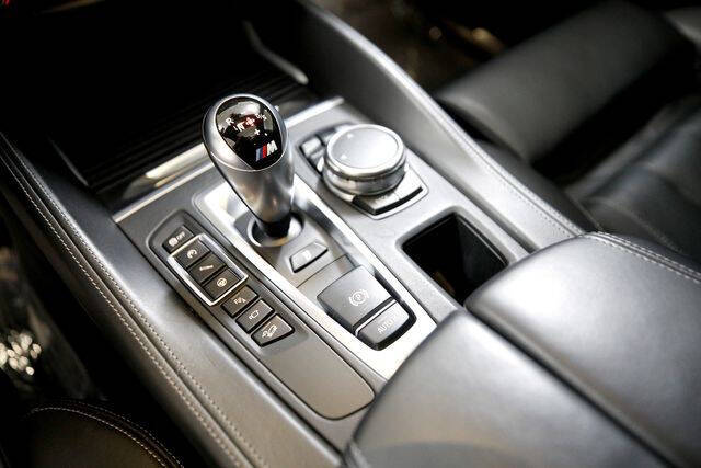 2015 BMW X6 M
