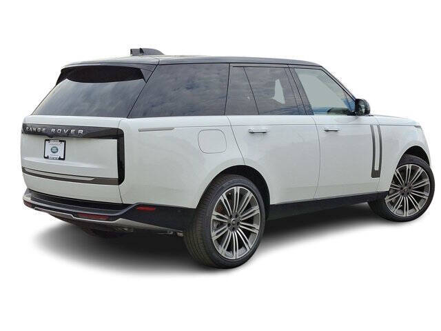 2025 Land Rover Range Rover P530 SE