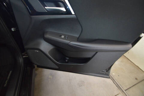 2025 Mitsubishi Outlander ES