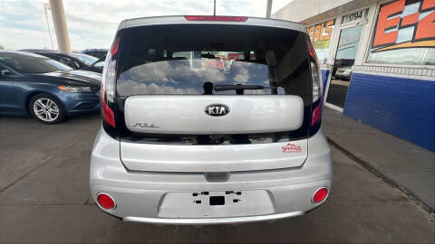 2019 Kia Soul +