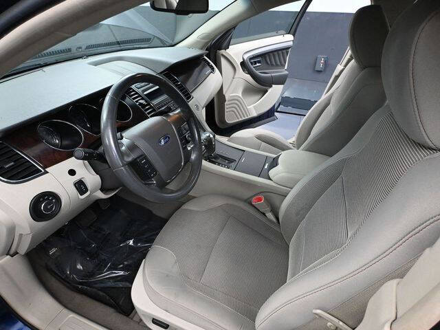 2011 Ford Taurus SEL