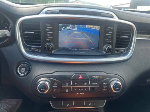 2017 Kia Sorento LX