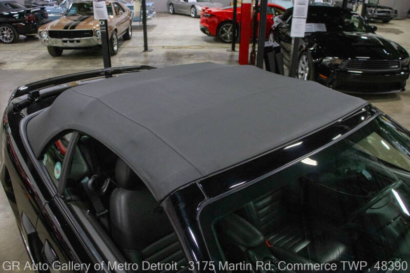 2004 Ford Mustang GT Deluxe