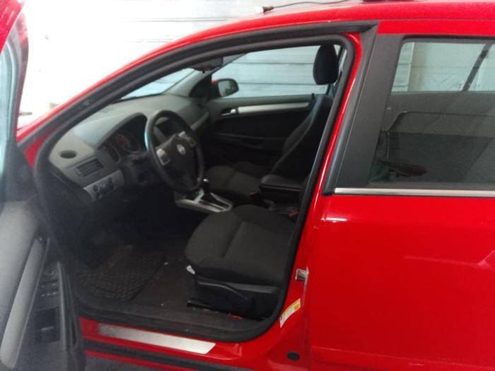 2008 Saturn Astra XR