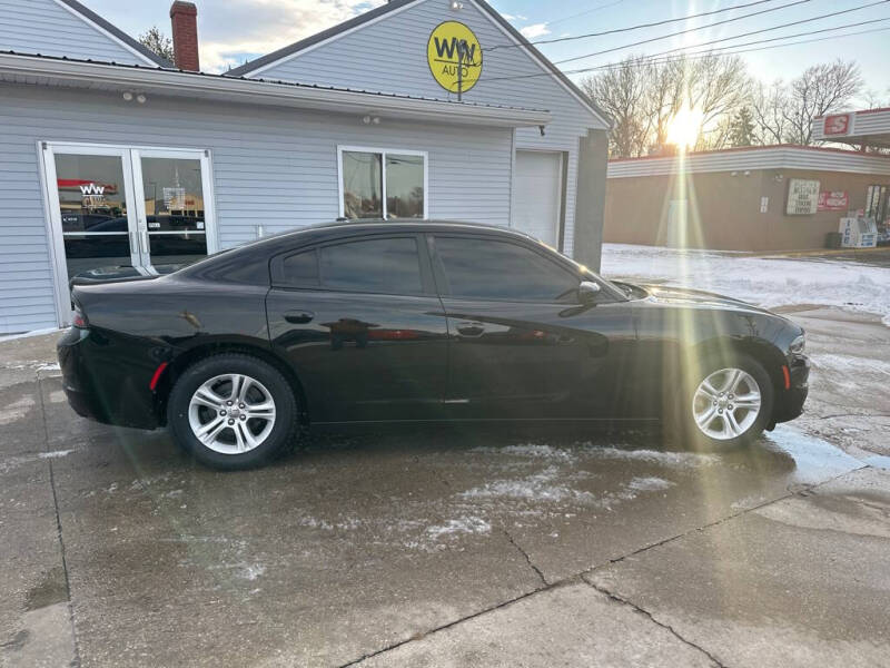 2020 Dodge Charger SXT's photo