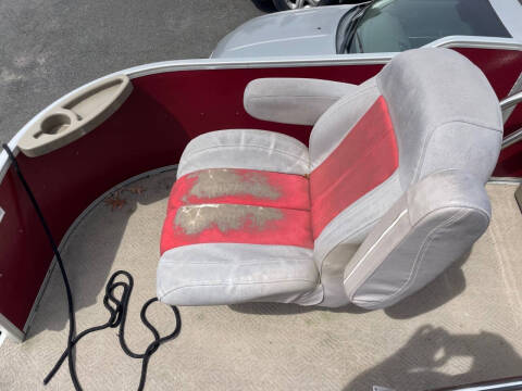 2011 Premier Marine Explorer 200