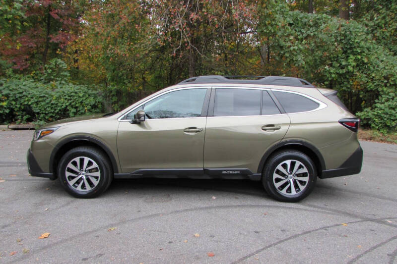 2022 Subaru Outback Premium photo 3