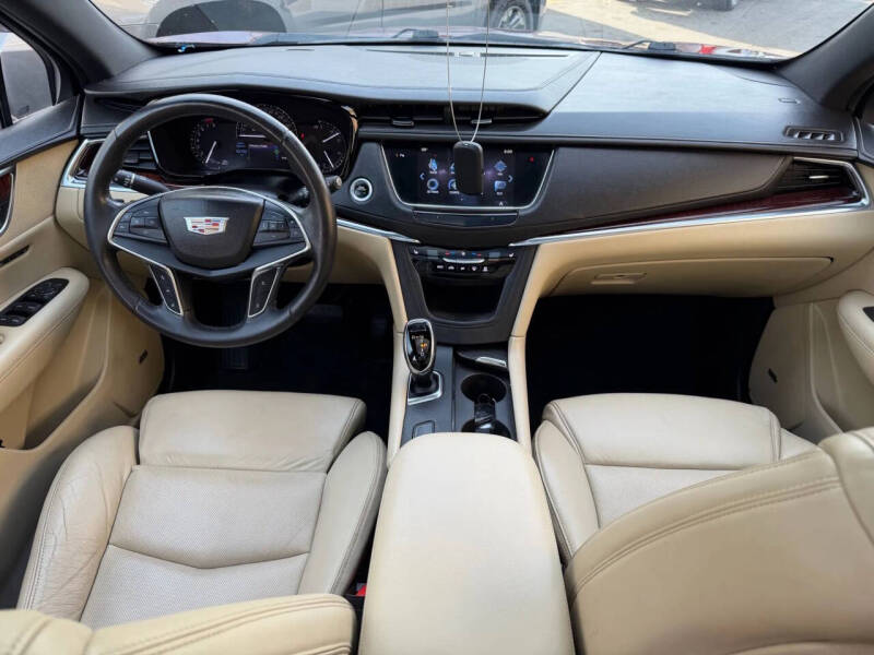 2017 Cadillac XT5 Luxury