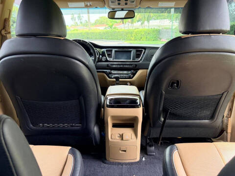 2017 Kia Sedona SX