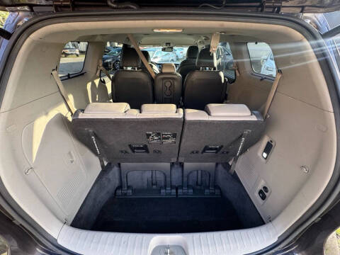 2016 Kia Sedona