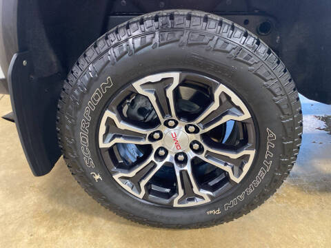 2023 GMC Canyon AT4