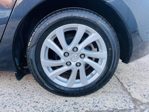 2012 Mazda MAZDA3 i Touring